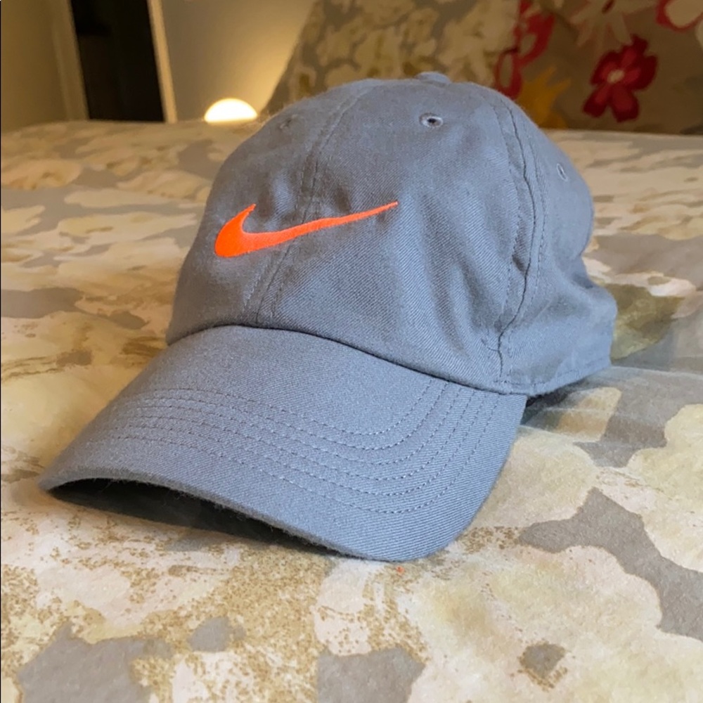 Nike Heritage86 Dri-Fit Ball Cap